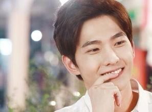 热爱明星多,揭秘明星们的狂热粉丝世界