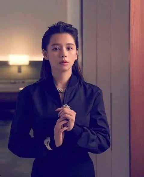 明星鬼经历,揭秘明星们的灵异遭遇