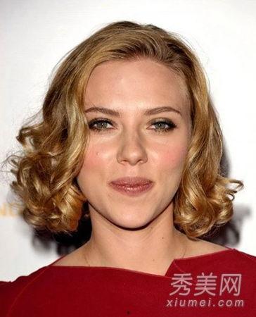 卷脸明星,揭秘娱乐圈的时尚风向标