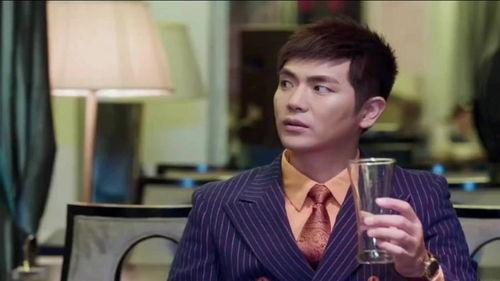 吃瓜总裁易总,吃瓜总裁的职场风云录