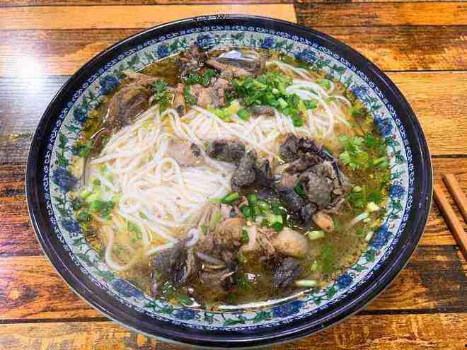 鸡吃米线瓜有毒吗,揭秘潜在毒性及防范措施